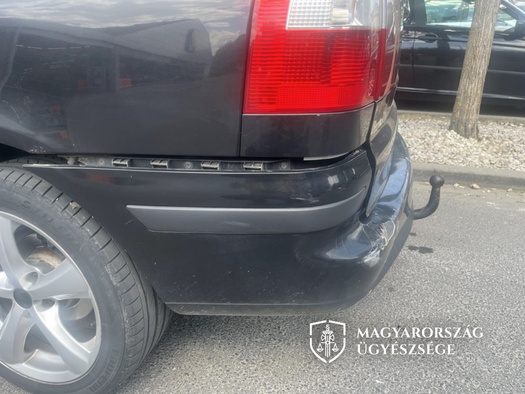 a megrongalt auto